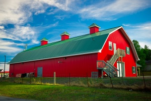 Corrugated metal roofing system on a barn